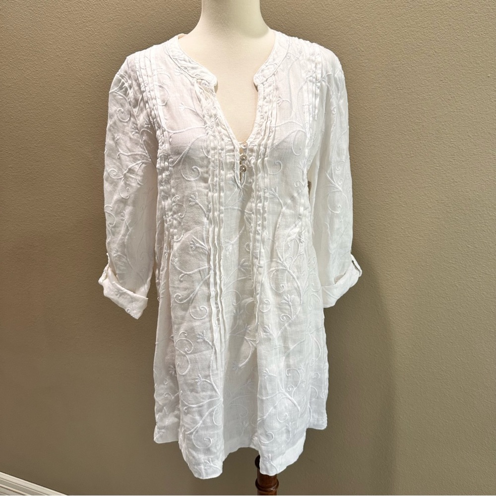 Kenar  White Embroidered Women's Top Kenar linen tunic blouse tab sleeves M